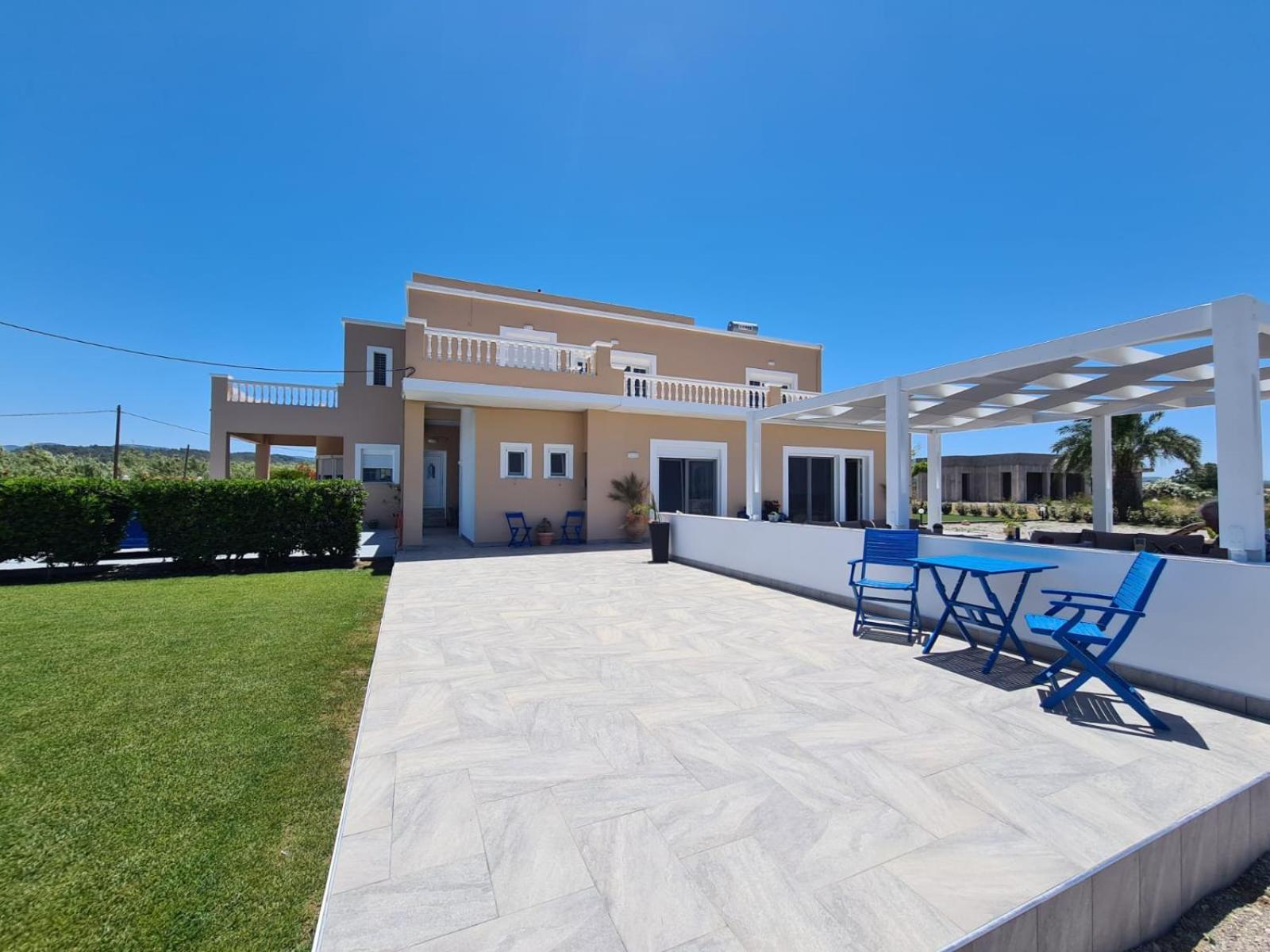 Lambou Beach Sunset Soroni Exterior foto